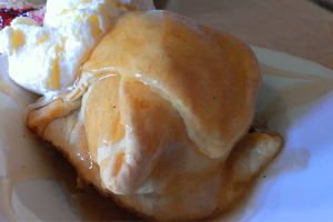 Apple Dumpling ala mode